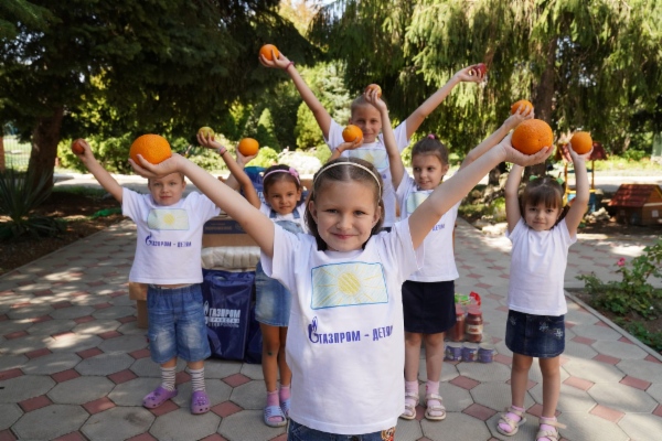 Employees of Gazprom Transgaz Stavropol congratulate children on Knowledge Day