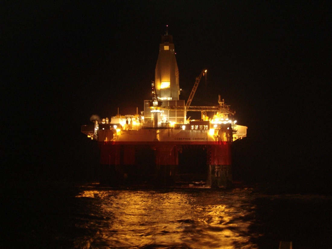 Gazprom’s offshore drilling rigs delivered to Sakhalin shelf