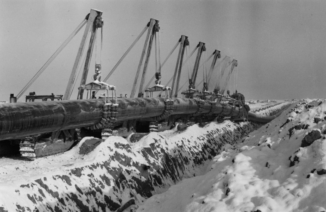 Gas trunkline construction, 1970s